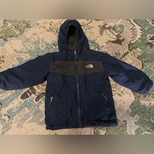 The North Face reversable coat XXS (toddler 5T)